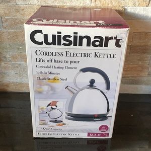 Cuisinart Cordless Electric Kettle NEVER USED!!